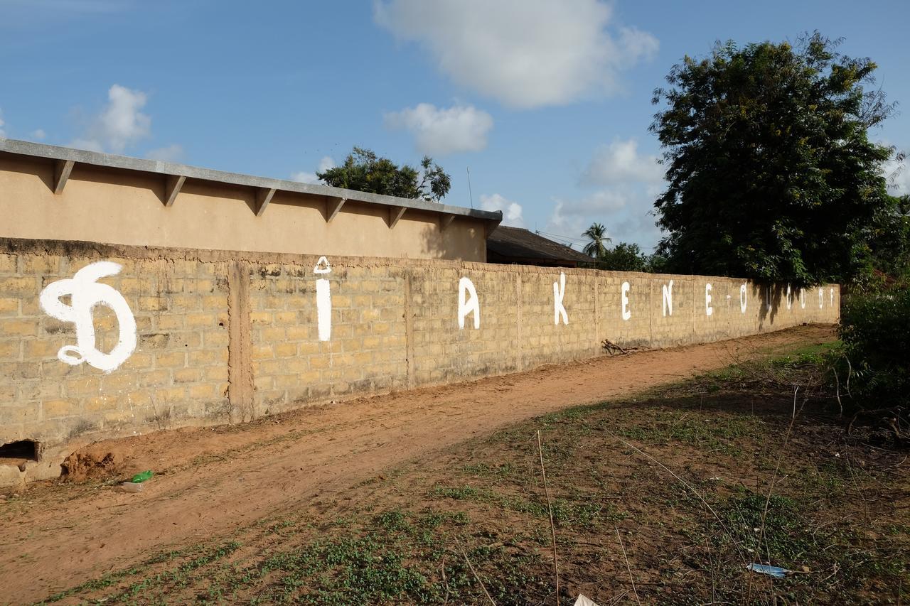 Centre Touristique Et Culturel Casamance Guest House Diakene Ouolof Exterior foto