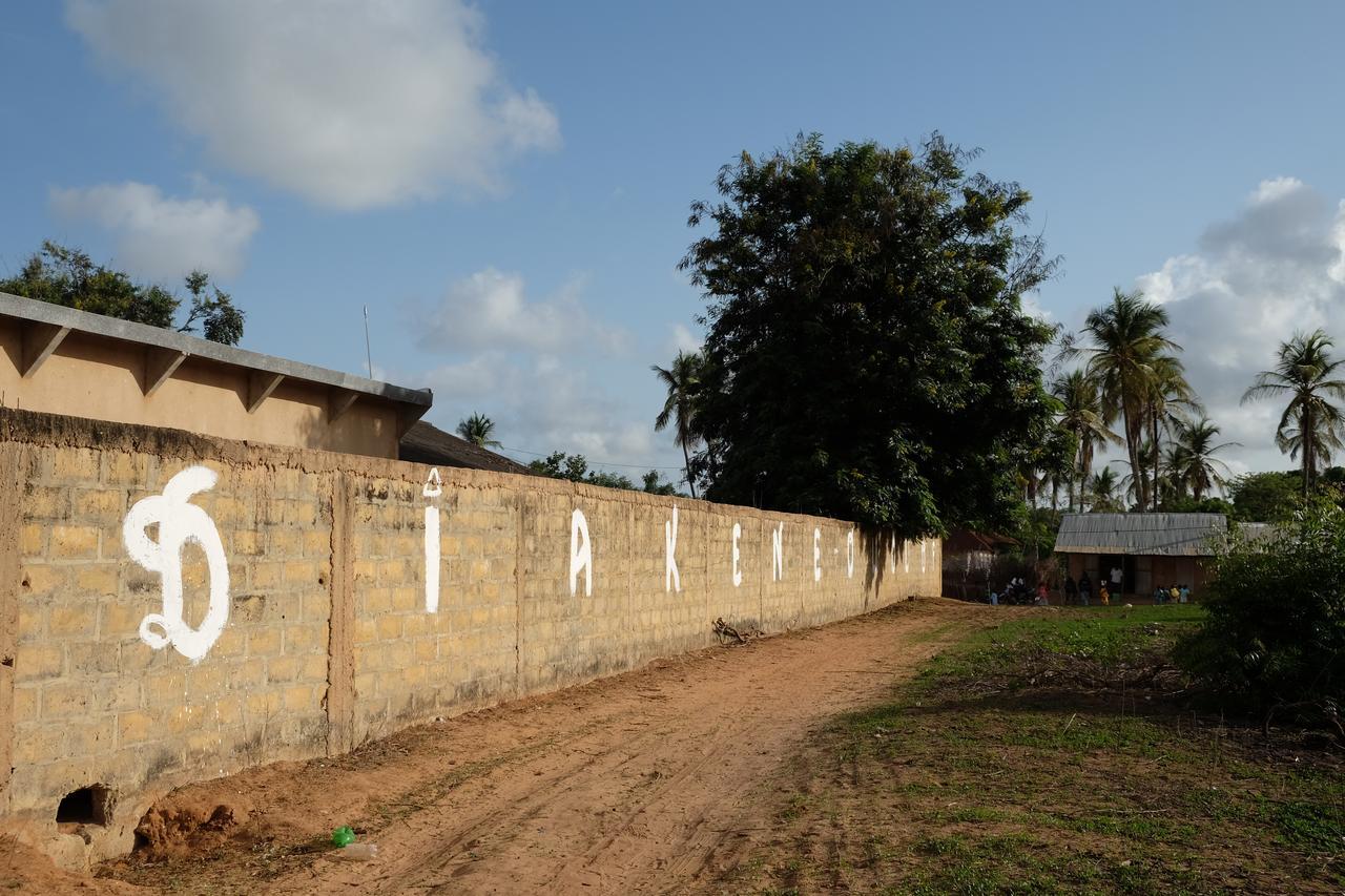 Centre Touristique Et Culturel Casamance Guest House Diakene Ouolof Exterior foto